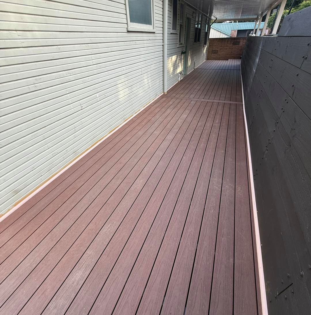 Adamstown deck