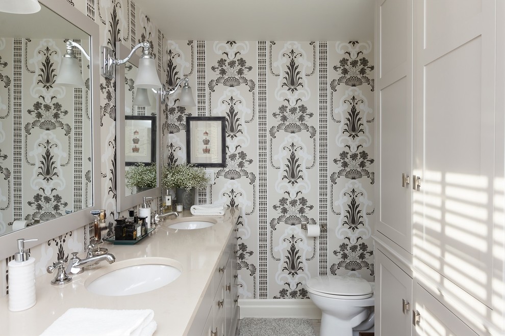 Inspiration for a transitional bathroom remodel in Toronto