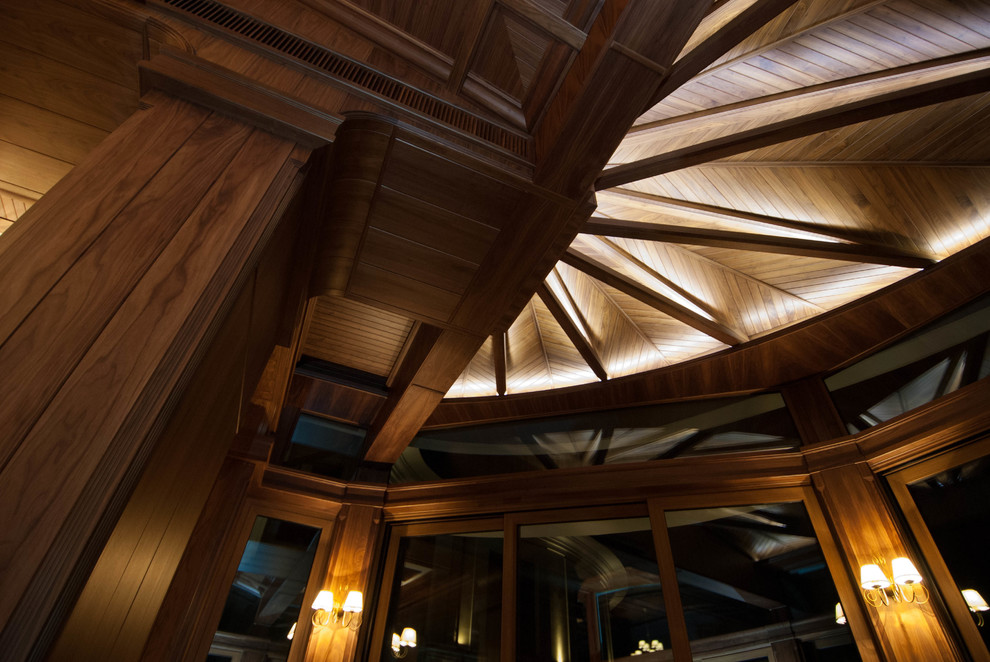 Веранда с камином