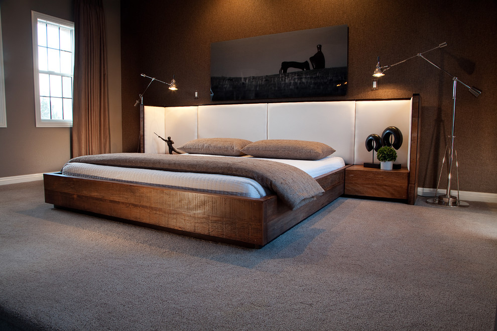 Bedroom - eclectic bedroom idea in Las Vegas