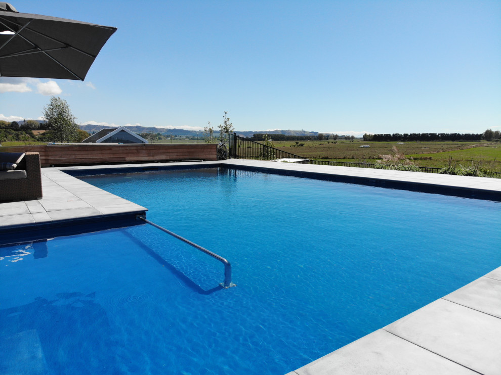Example of a minimalist pool design in Other