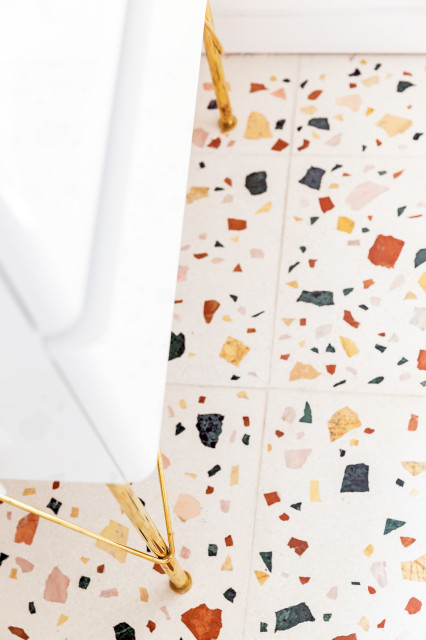 Bouchardon - 30m&sup2; shabby-chic-inspirerad-badrum