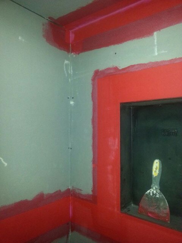 Redgard to set redgard fabric membrane strip?