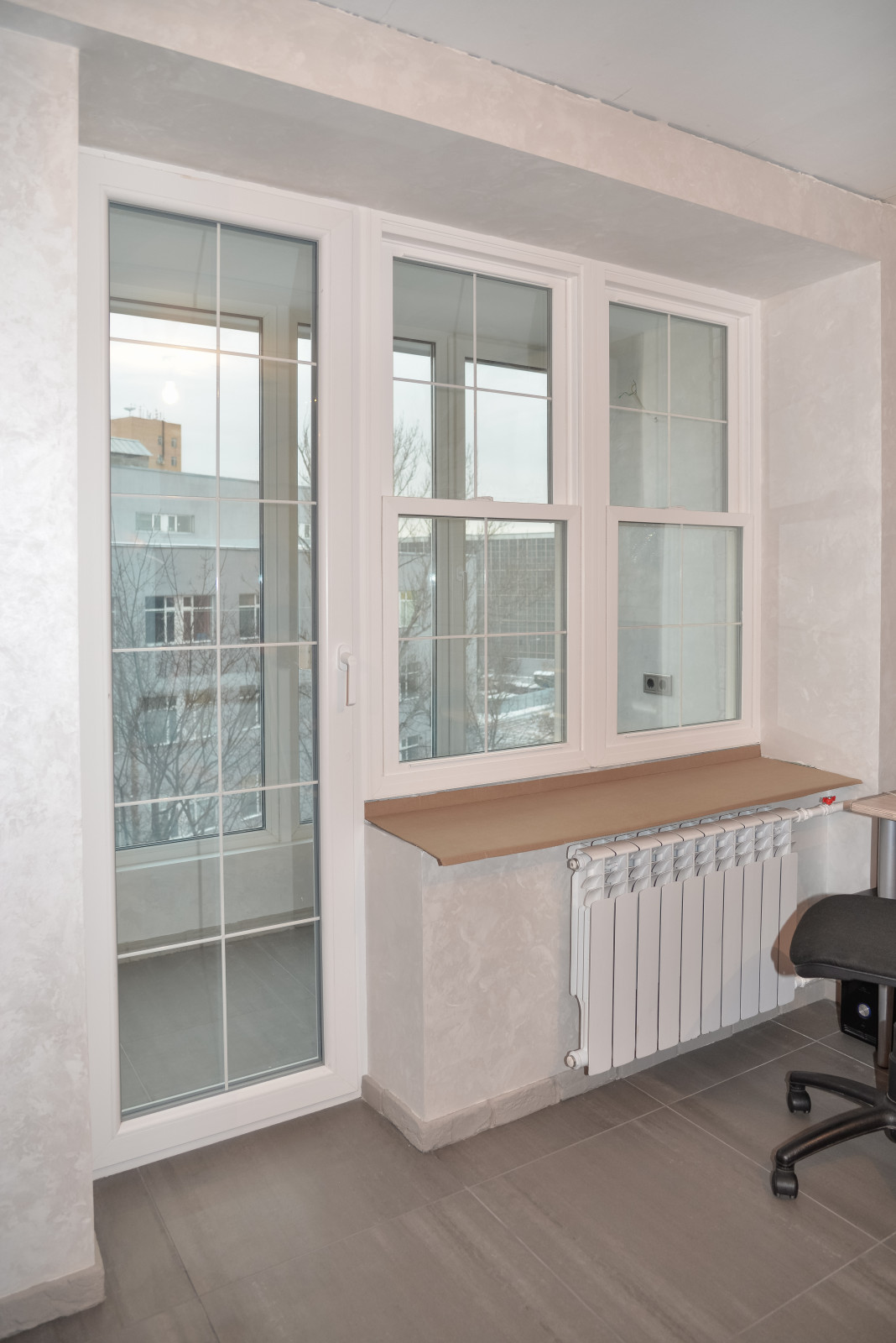 Остекление квартиры английскими окнами ПВХ