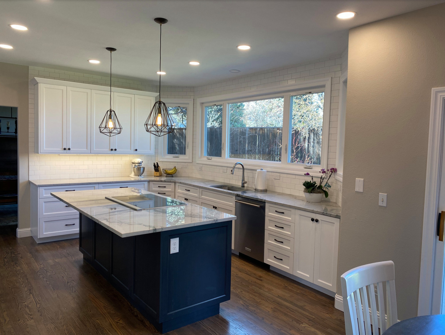 Trendy Navy Blue Kitchen