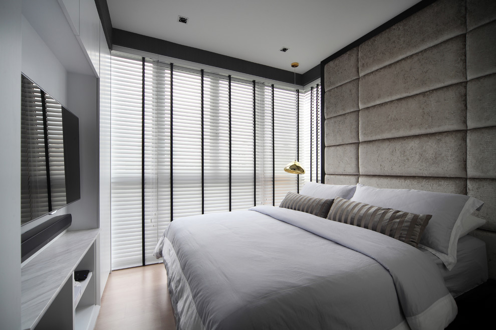 Photo of a modern bedroom in Singapore.