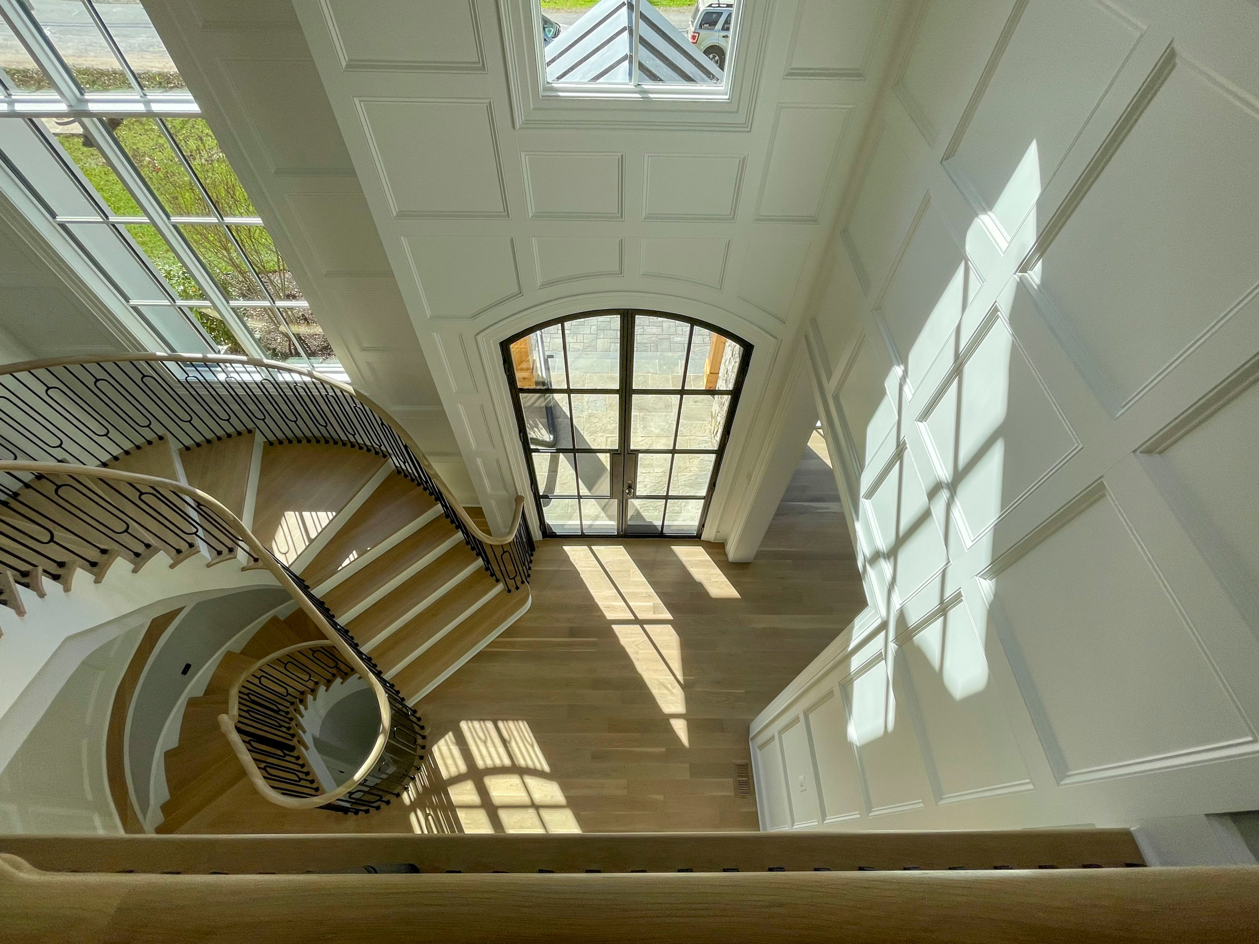 95_Remarkable and elegant floating elliptical staircase, McLean, VA 22101