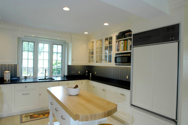 Farmhouse Kitchen country-kitchen