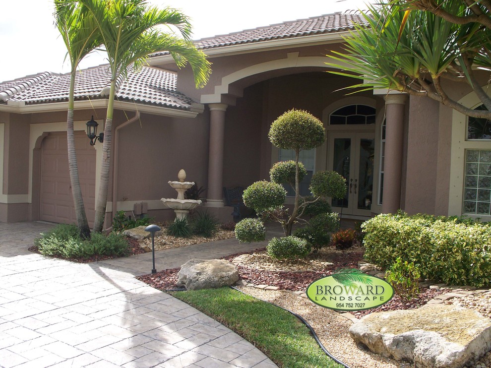 Front Yard Landscape - Tropical - Landscape - Miami - by Broward Landscape, Inc. on Tropical Front Yard
 id=31838