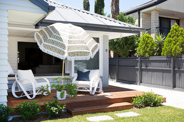 Beach Shack - Burleigh Heads coastal-house-exterior