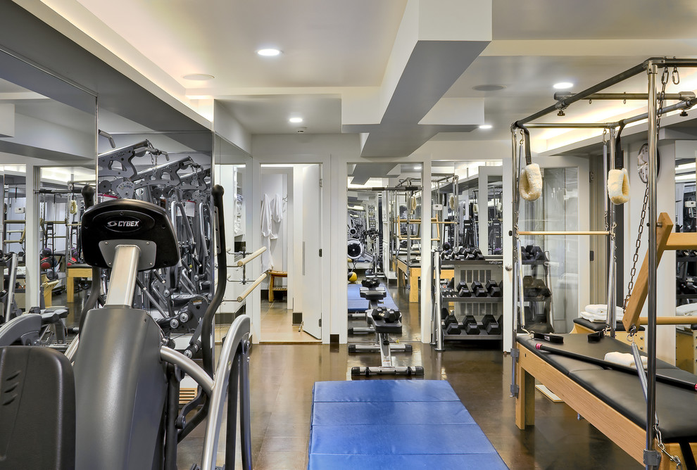 This is an example of a contemporary home gym in New York.