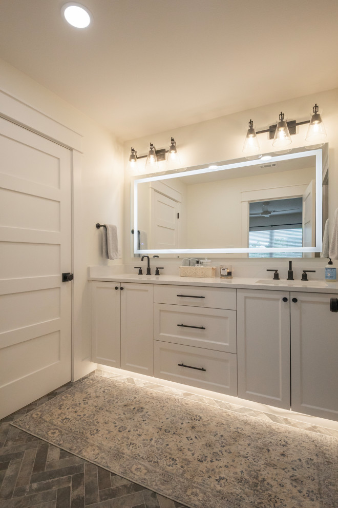 6302 Lynn Lane - Reit Above It All