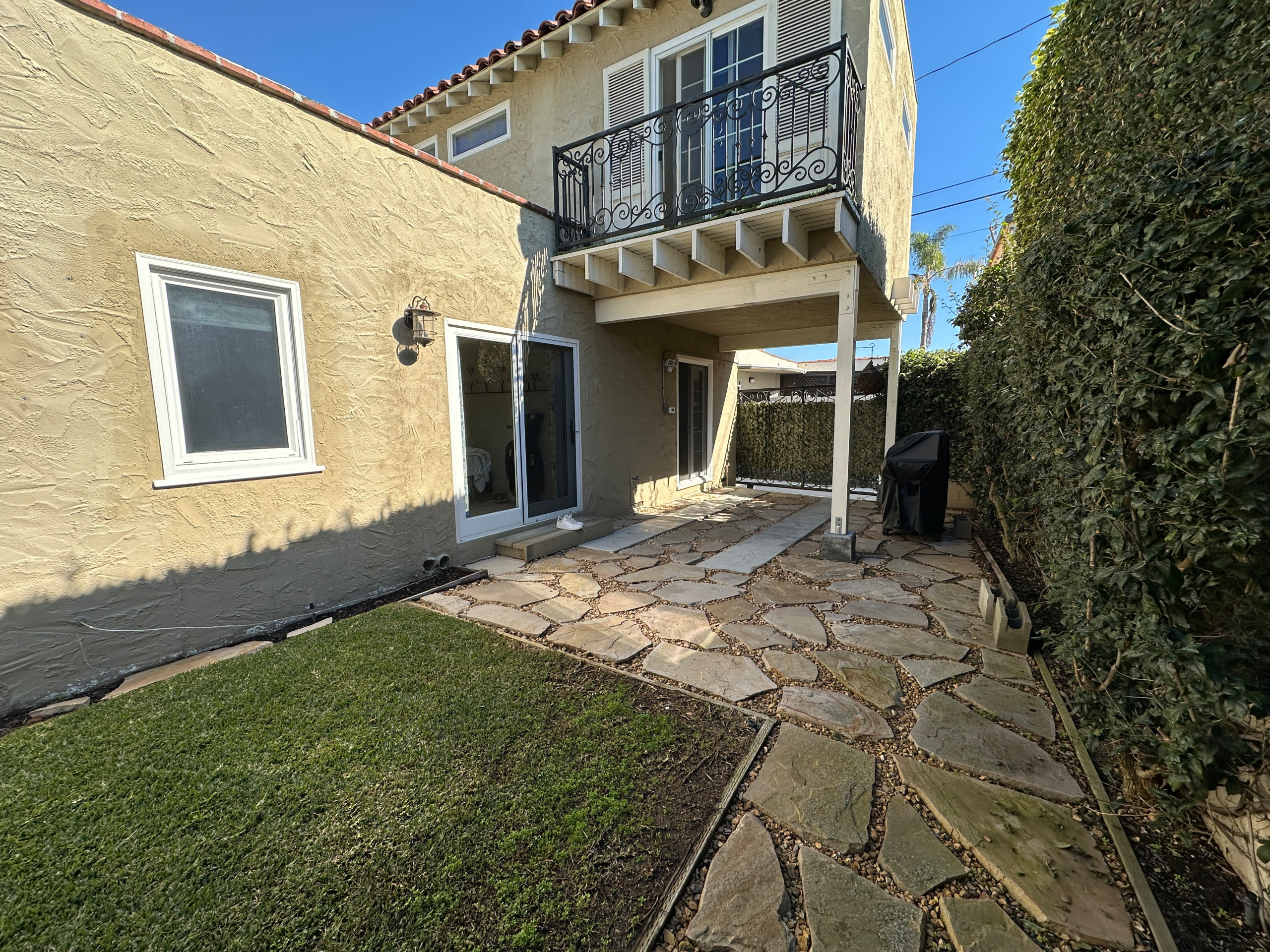 Long Beach Canals - Small Space Transformation