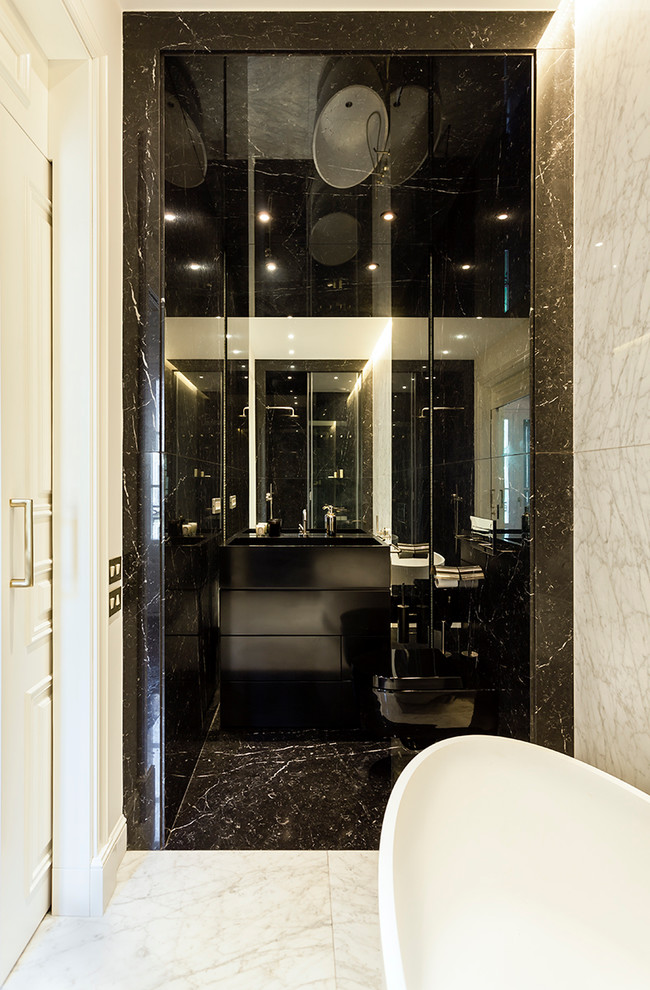 Inspiration for a transitional bathroom in Barcelona.