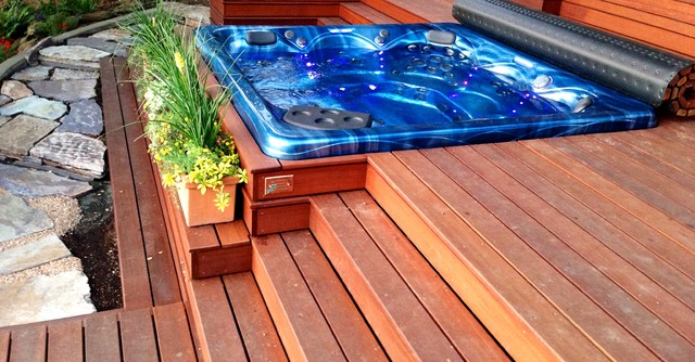 Hillside Hot Tub Deck - Contemporary - Deck - Portland - by Andrew Feldon