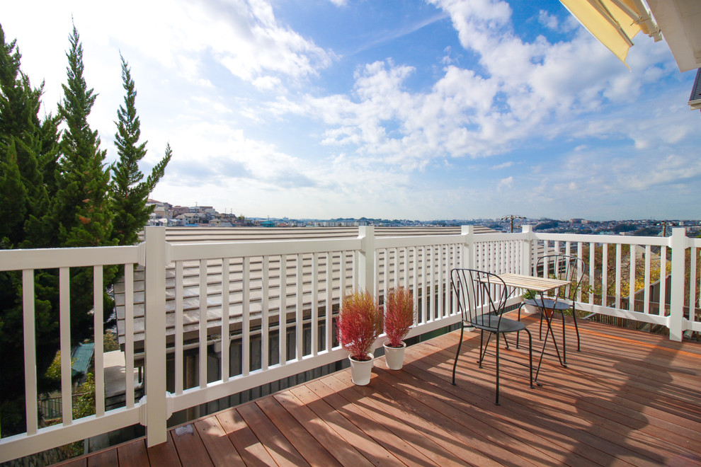 Inspiration for a transitional deck in Yokohama.