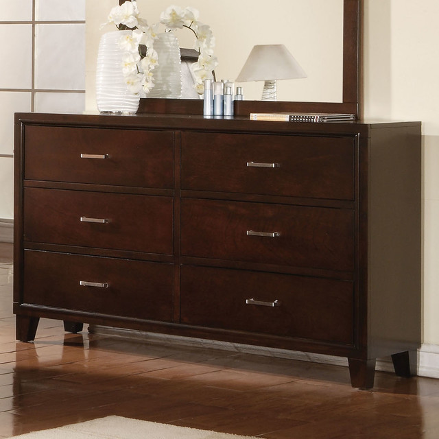 Tyler Dresser in Cappuccino