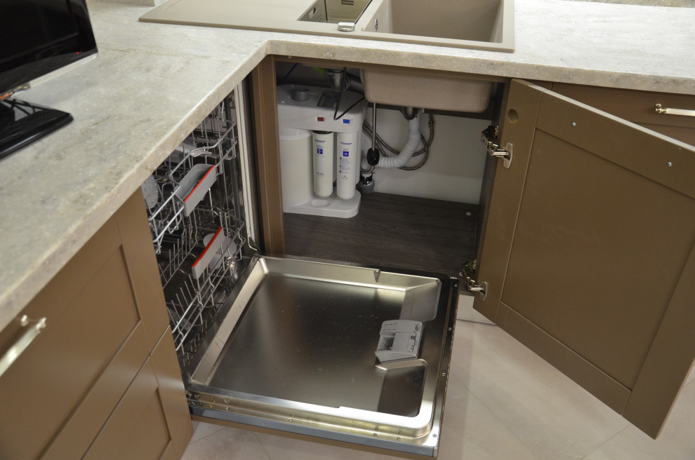 Кухня Кальвадос из массива бука покраска RAL