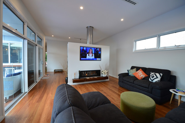 Jay Webber Construction coastal-living-room