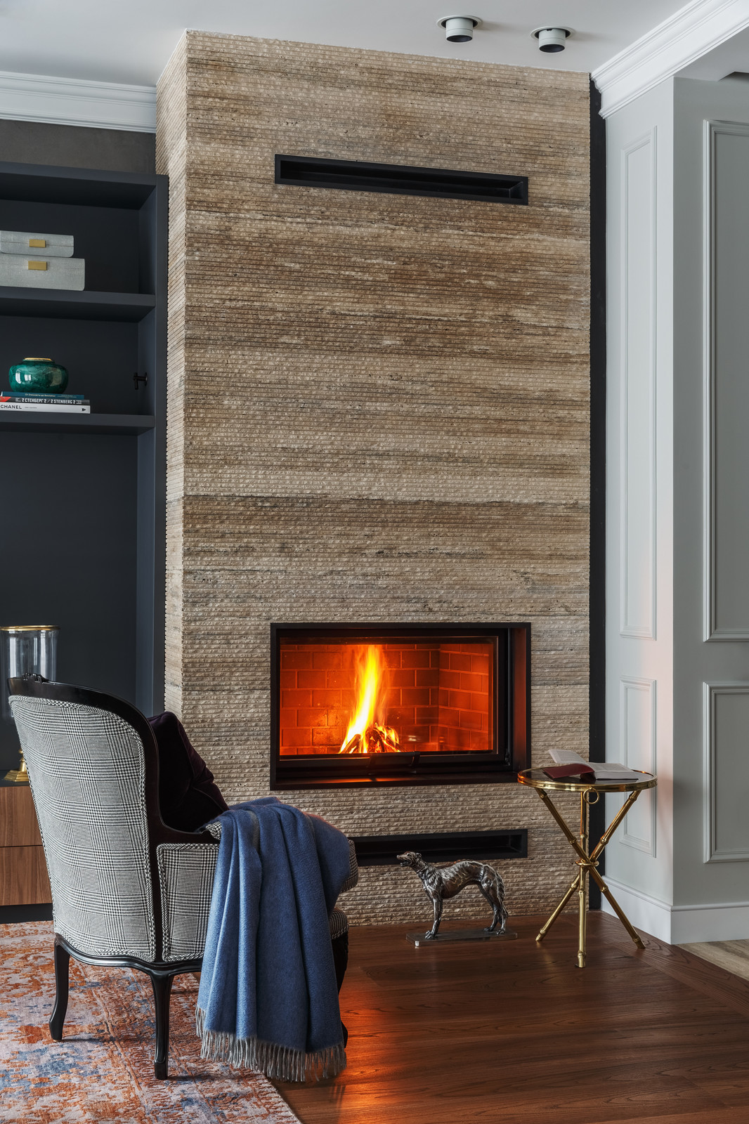 Камин из натурального камня (травертин)