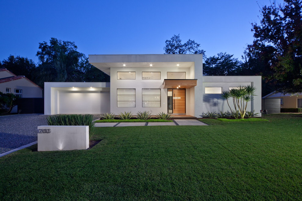 This is an example of a modern exterior in Orlando.