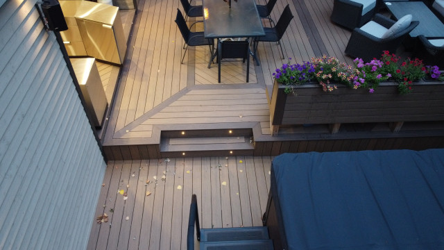 Timbertech Reserve Patterned composite deck. terrace