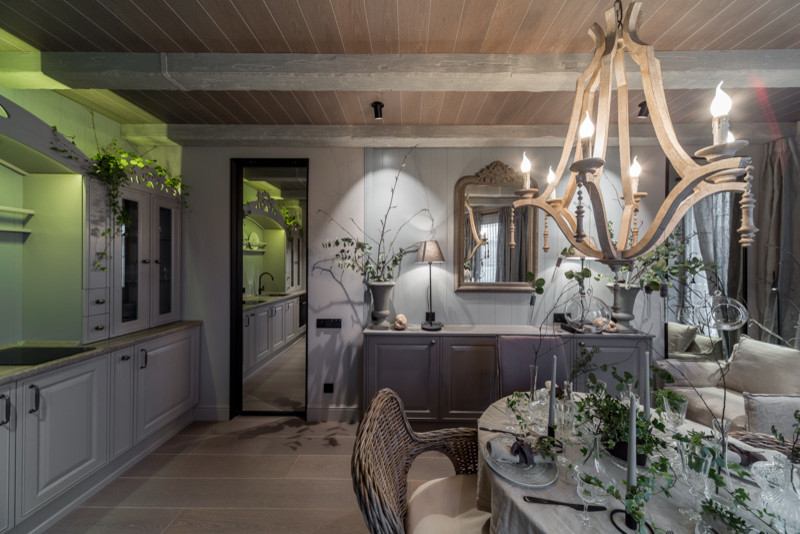 Кухня гостиная с камином