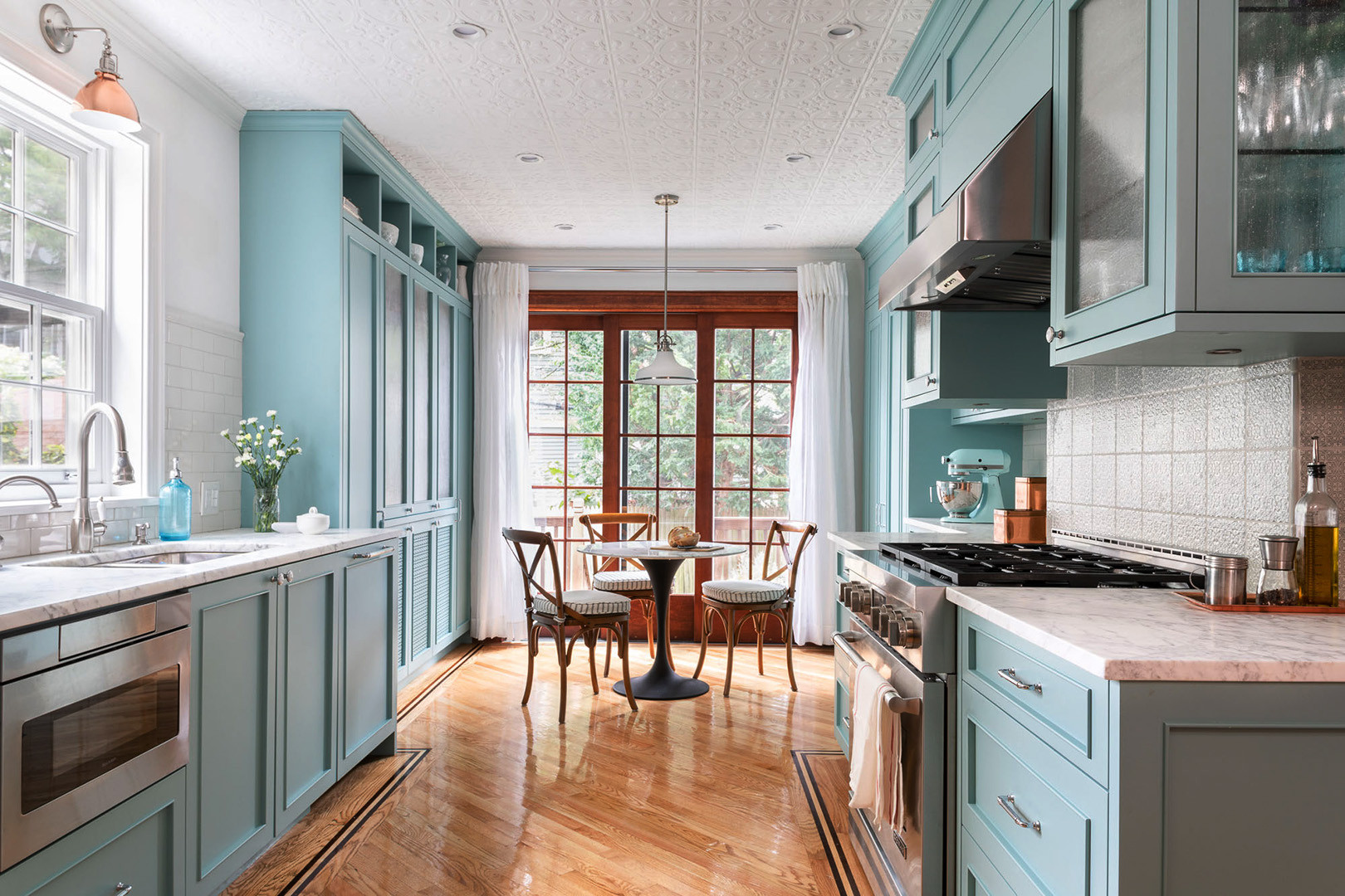 10 Ways to Design a Kitchen for Aging in Place