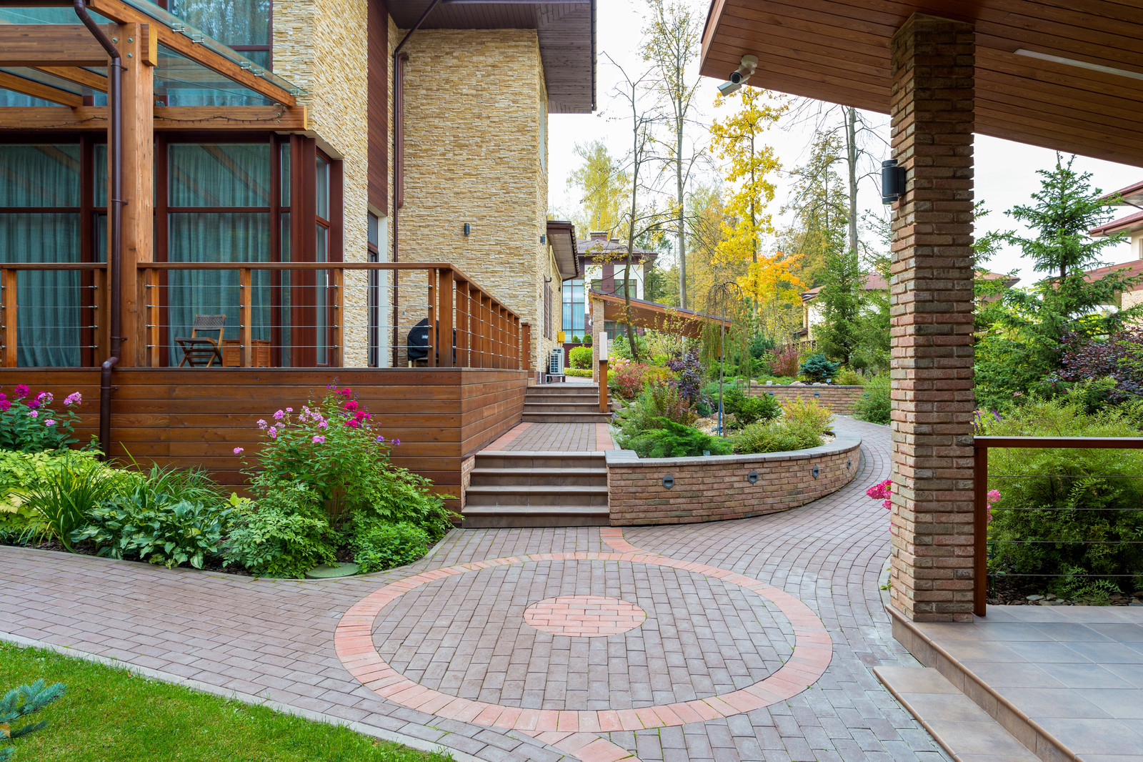 Современный загородный дом в коттеджном посёлке Ла Променад2 (Подмосковье)