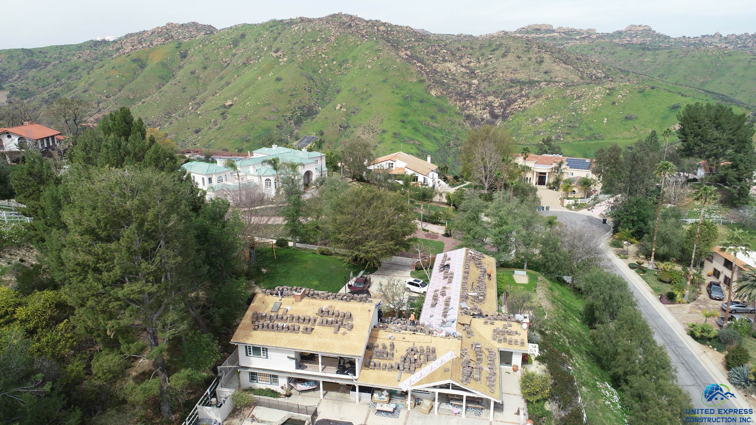Roofing installation in Bell canyon