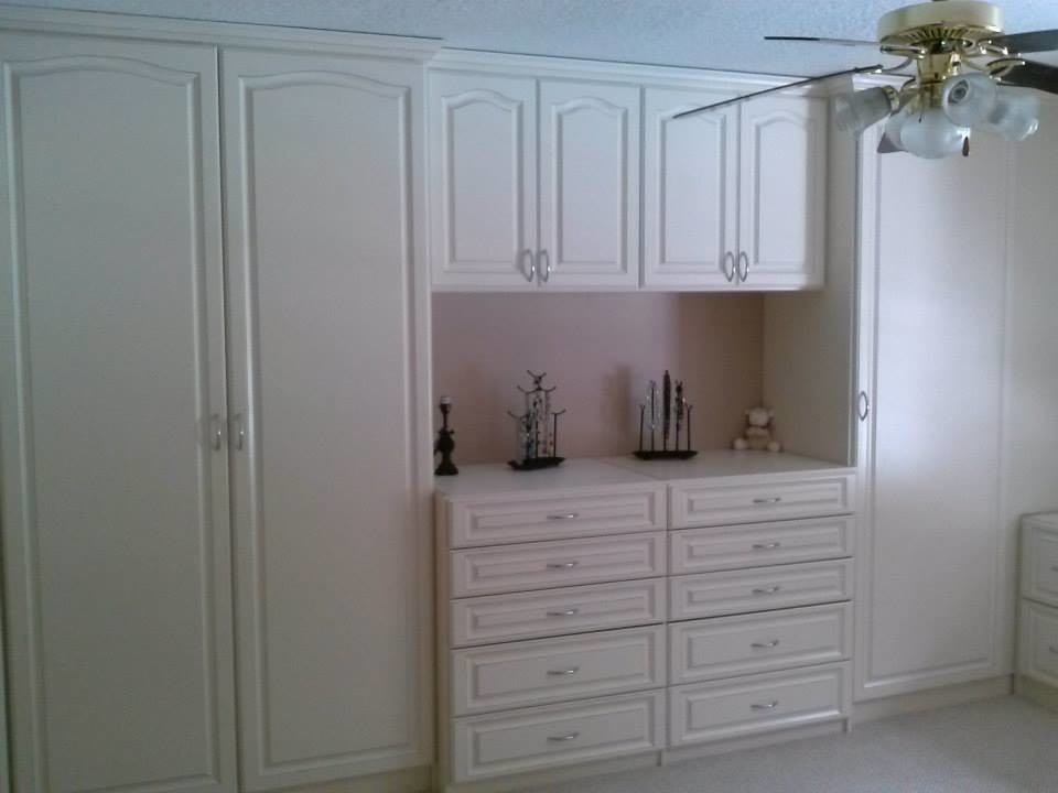 Design ideas for a transitional storage and wardrobe in Orlando.