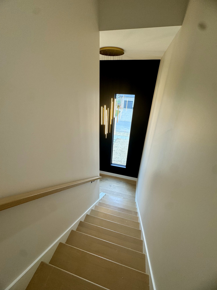 Aldwych Ct. Spec Home