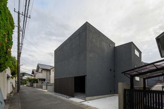 Subtle contemporary-fasad