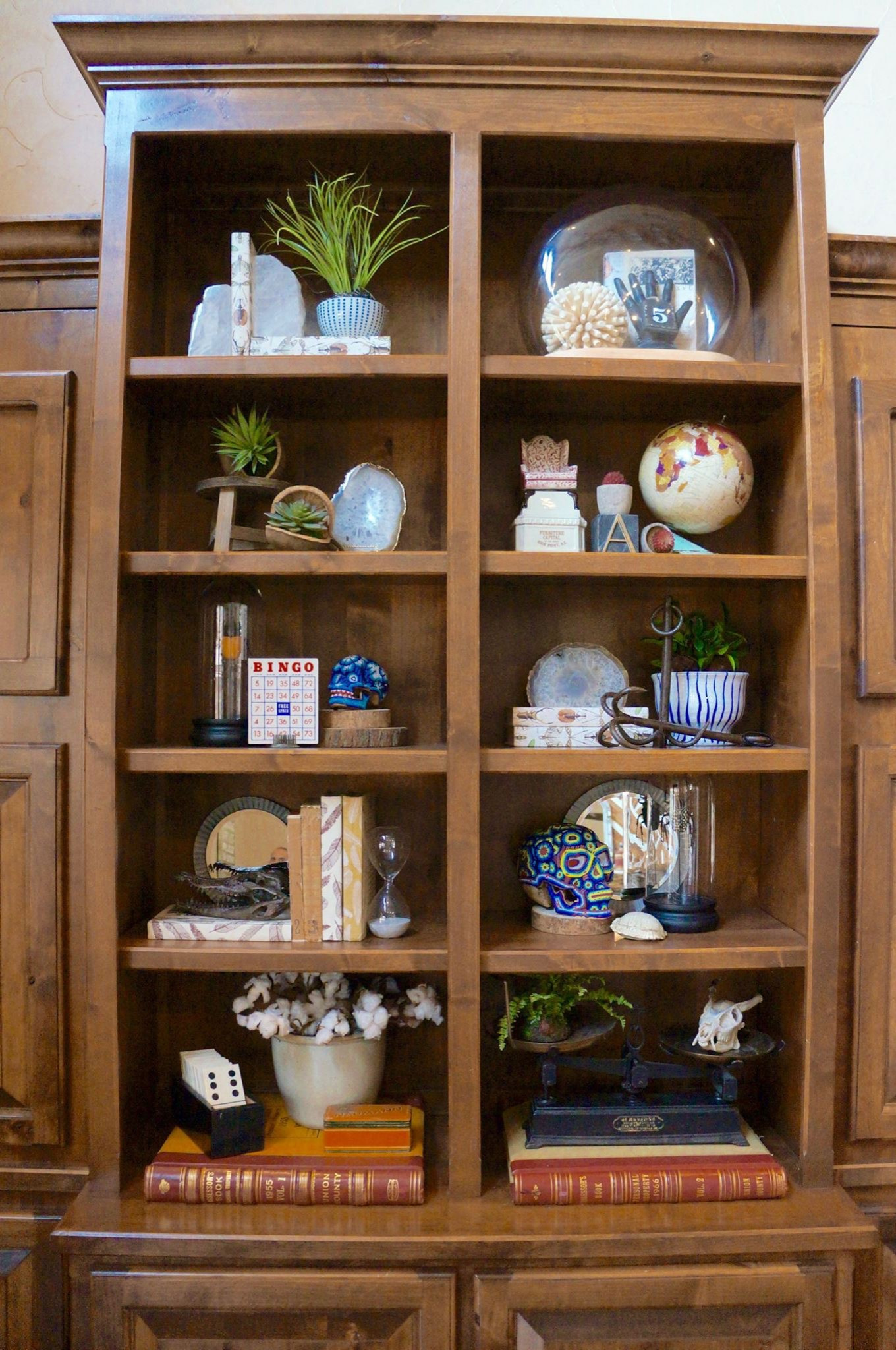 Built-ins living area