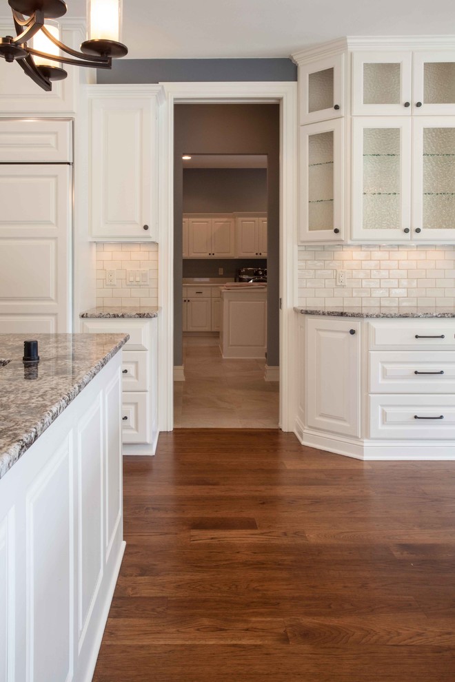 Example of a transitional kitchen design in Milwaukee