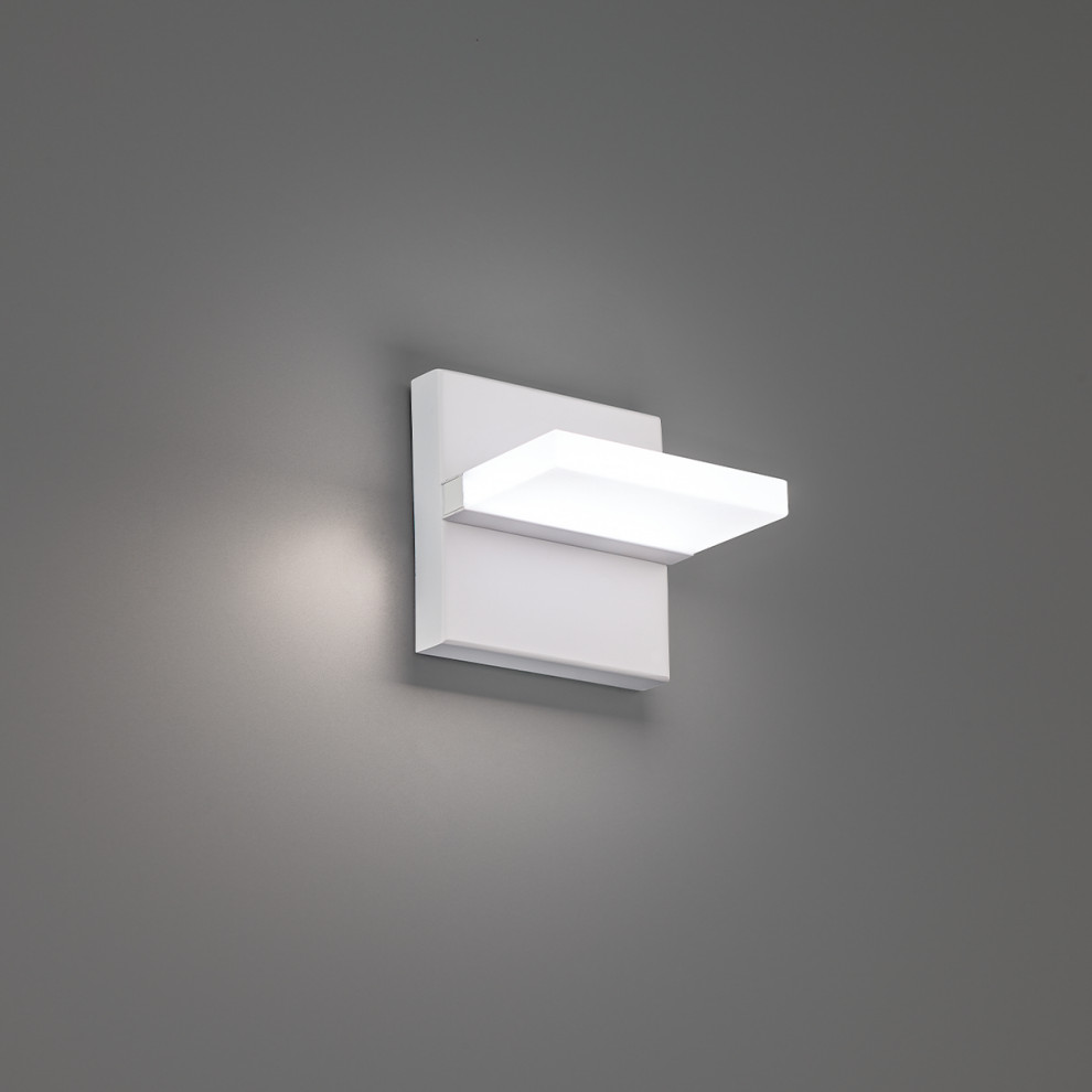 Oslo LED Outdoor Wall Light in White Transitional Outdoor Wall