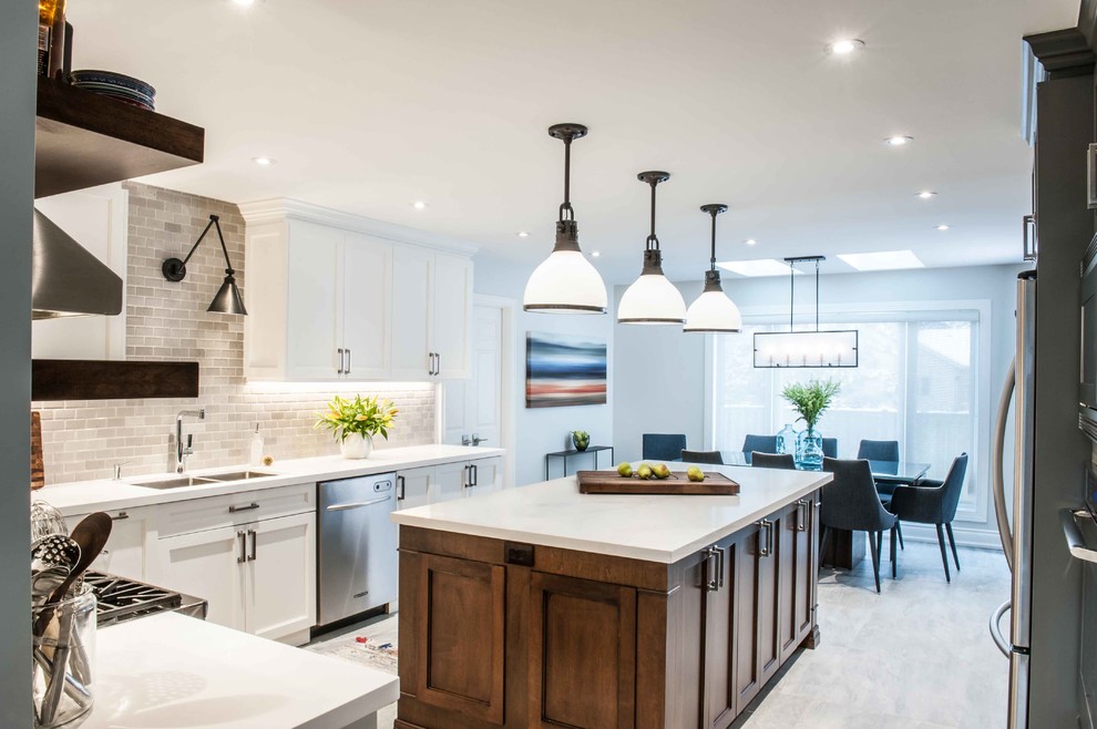 Transitional kitchen photo in Toronto