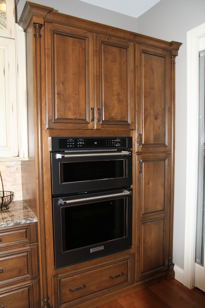 Inspiration for a transitional kitchen remodel in Indianapolis