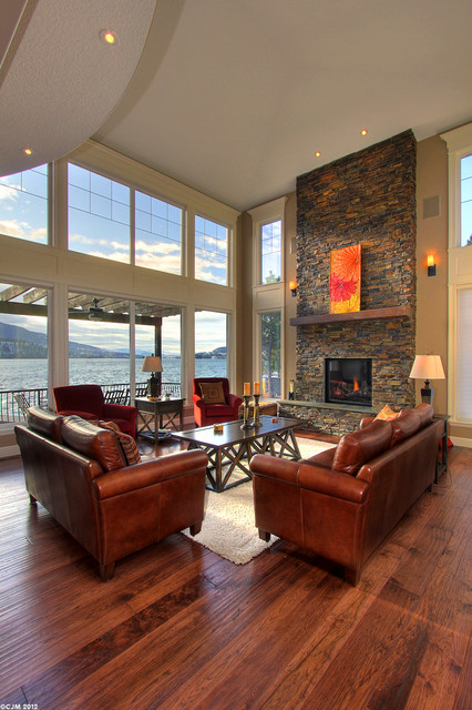 Traditional mediterranean-living-room
