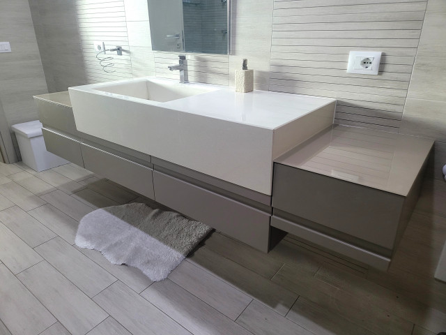 Faicchio minimalistisch-badezimmer