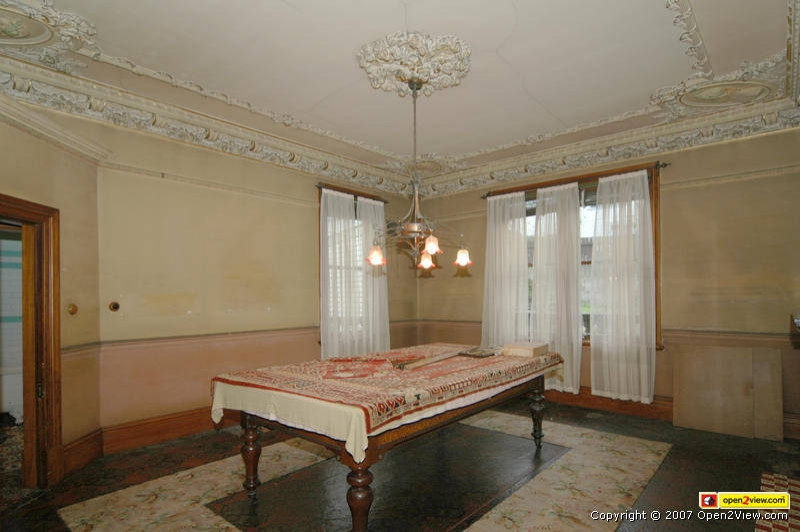 De Lorenzo Home - Living room