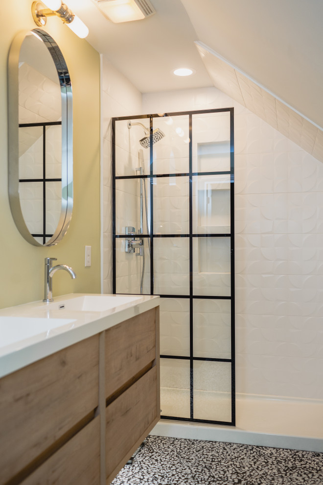 Small contemporary bathroom in Raleigh with flat-panel cabinets, beige cabinets, an alcove shower, a one-piece toilet, green tile, cement tile, green walls, ceramic floors, an integrated sink, engineered quartz benchtops, black floor, an open shower, white benchtops, a niche, a double vanity and a floating vanity.