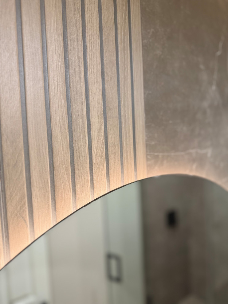 Jamaica Waterfront Bathroom – Sarasota Coastal Modern