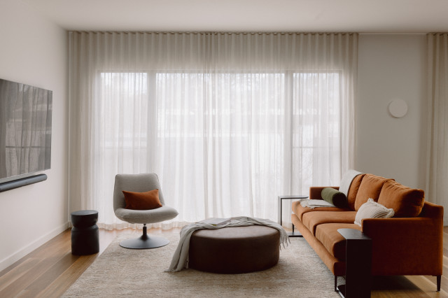 Hawthorn House contemporary-living-room