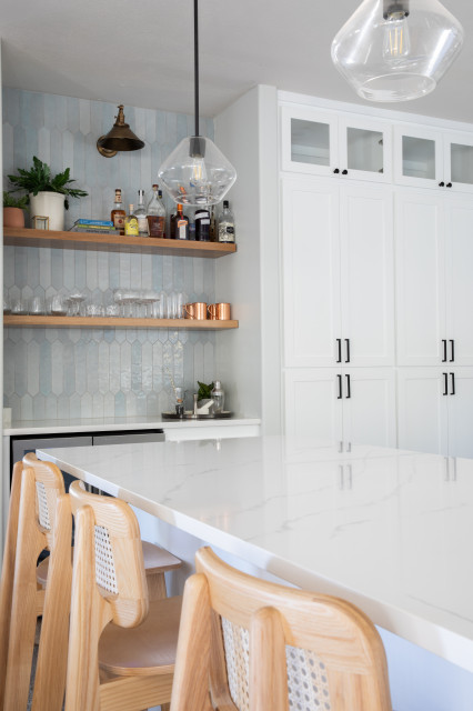 Bright Kitchen contemporary-hemmabar
