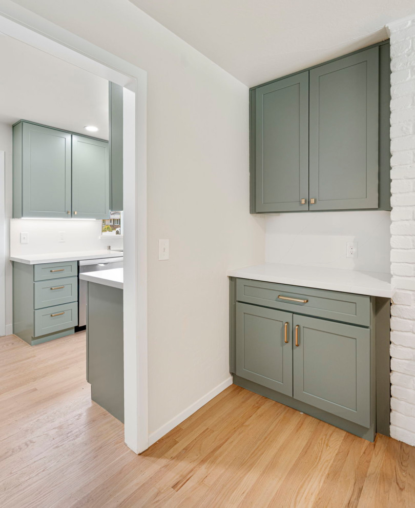 1950's Garden of the Gods Bungalow Remodel