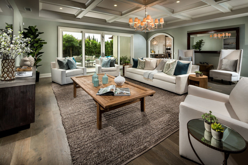 Inspiration for a traditional family room in Los Angeles.