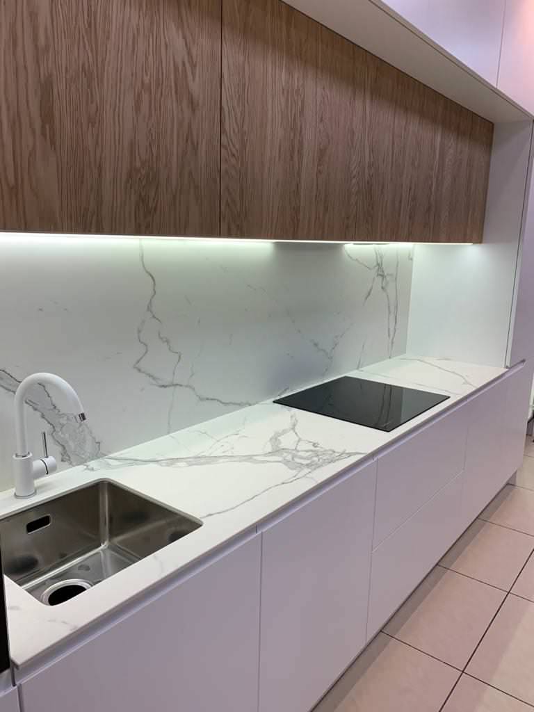 Столешница и фартук на кухню "Вима"