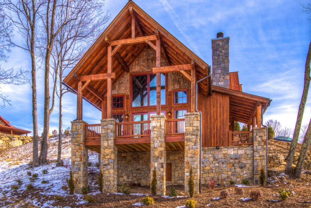 Eagle Village Circle, Eagles Nest rustic