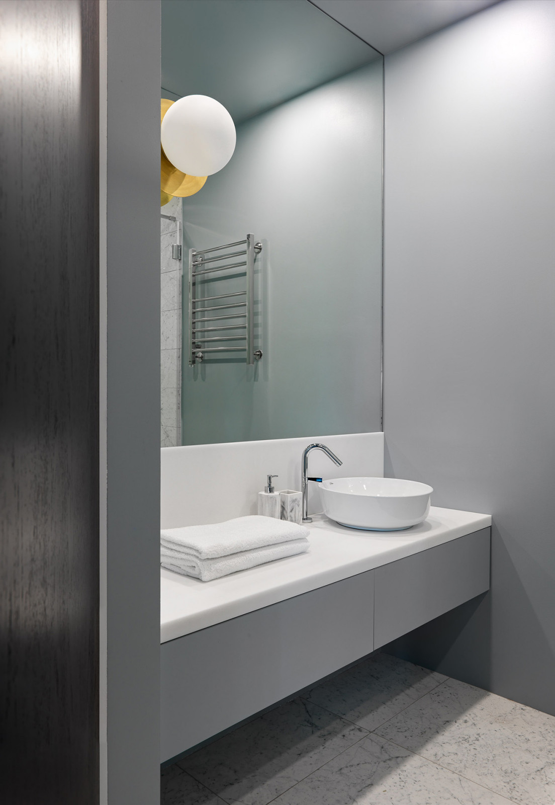 Apartment by draft of B&H studio